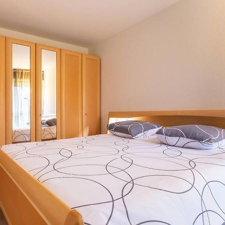 Superbe Appartement Spacieux Avec Parking Gratuit Illzach Kültér fotó